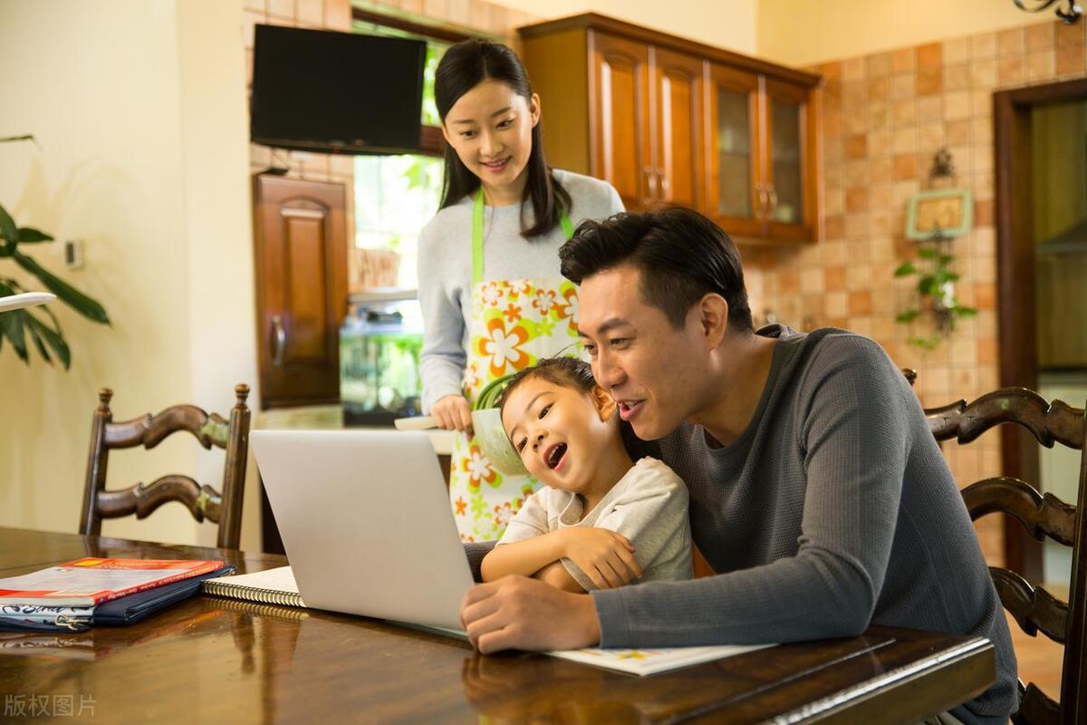 从孩子的日常分析家庭教育_孩子家庭教育常见问题_简述家庭中孩子的教育