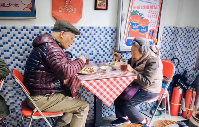 深圳茶餐厅菜单_深圳茶餐厅用什么茶叶煮茶_茶餐厅深圳